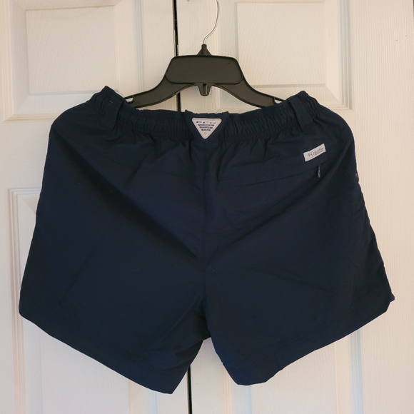 Columbia PFG shorts - Picture 2 of 2